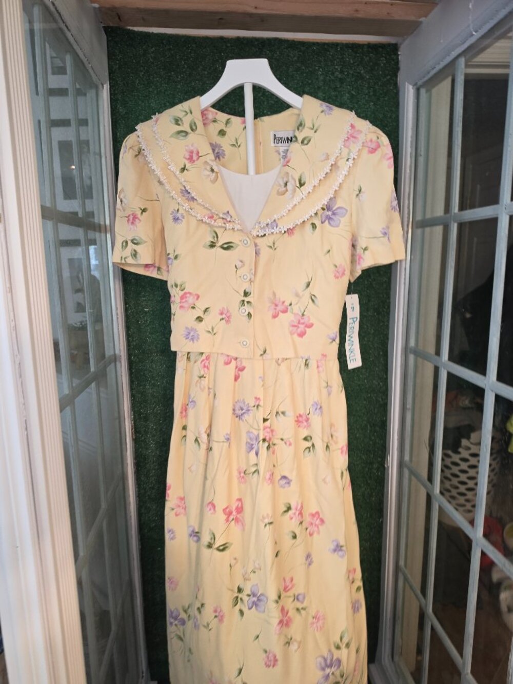 Vintage Periwinkle Brand Yellow Floral Cottagecore Midi Dress